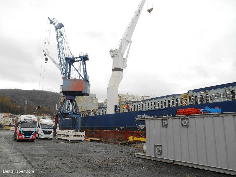 Hopaport&#039;ta Yılın İlk Proje Kargo Yükü Hareketliliği Yaşanıyor